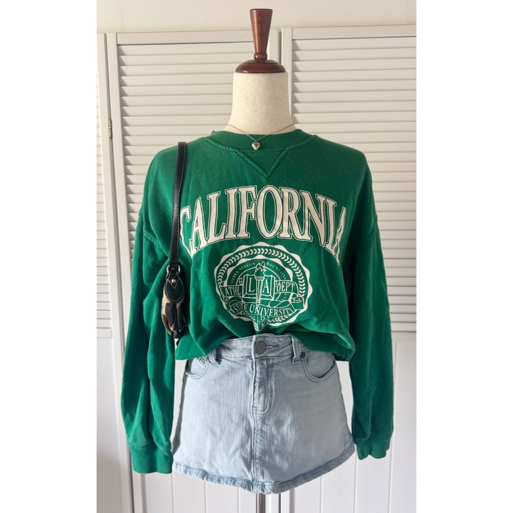 H&M California Graphic Green Cropped Crewneck Sweater